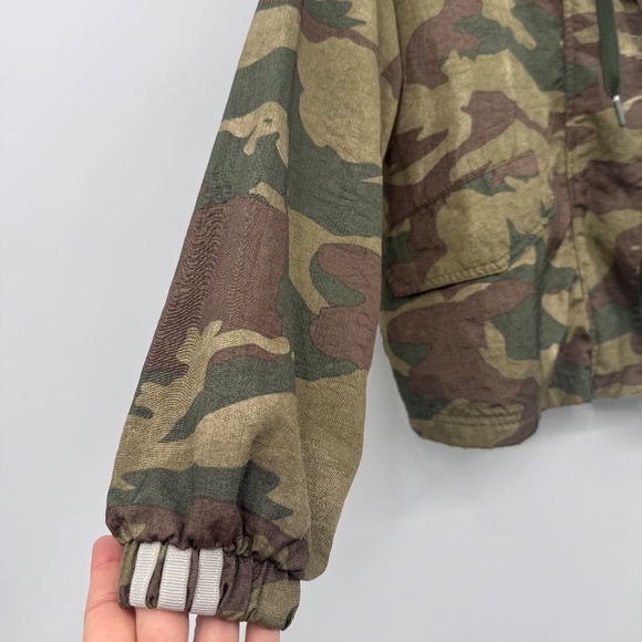Adidas Jacket Women XS Camo Windbreaker Cropped Hooded Oversized Lightweight - Picture 2 of 15